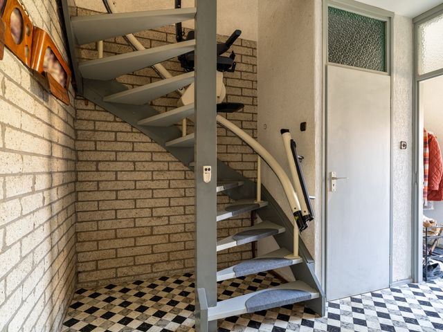 Guldenaerde 49, Giessen