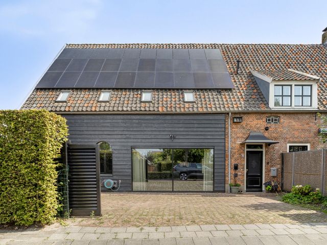 Brugdam 13, Almkerk