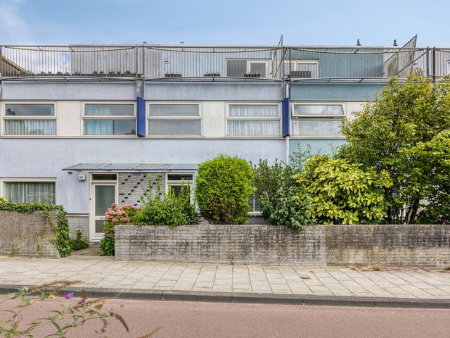 Vrijheidslaan 12, Leiden