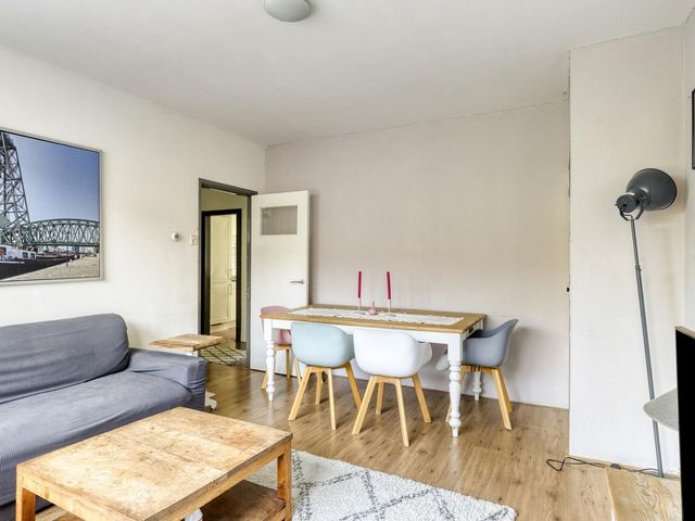 Burgemeester Baumannlaan 111B, Rotterdam