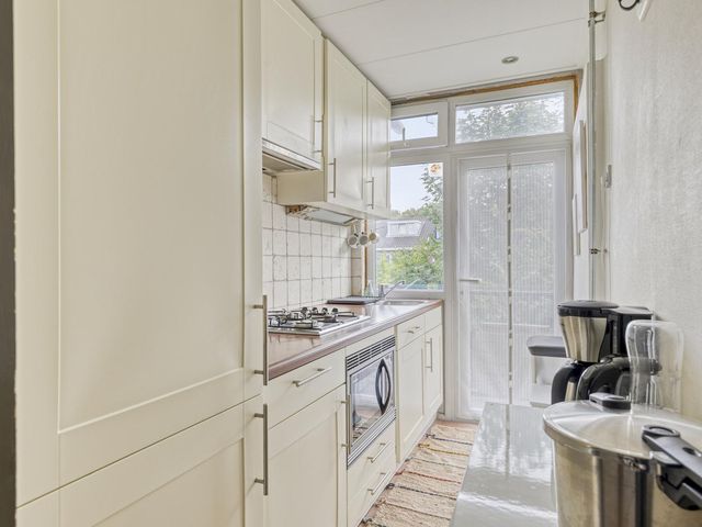 Burgemeester Baumannlaan 111B, Rotterdam