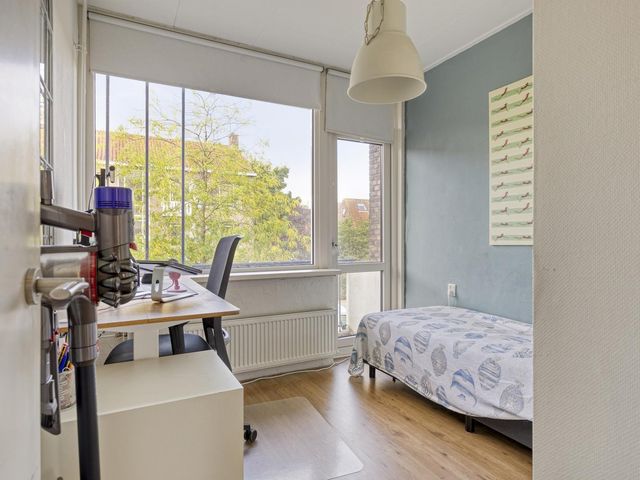Burgemeester Baumannlaan 111B, Rotterdam