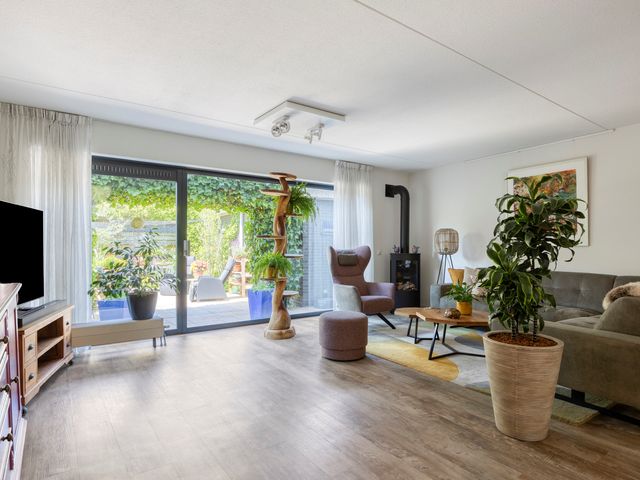 Aburahout 33, Zoetermeer