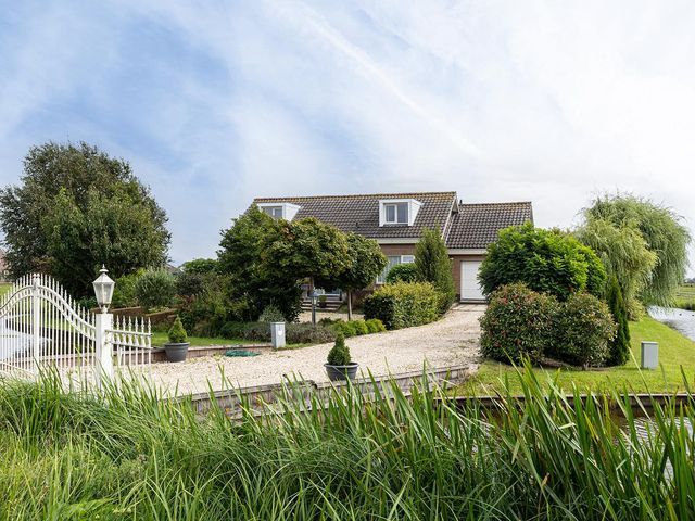 Achterland 15a, Groot-Ammers