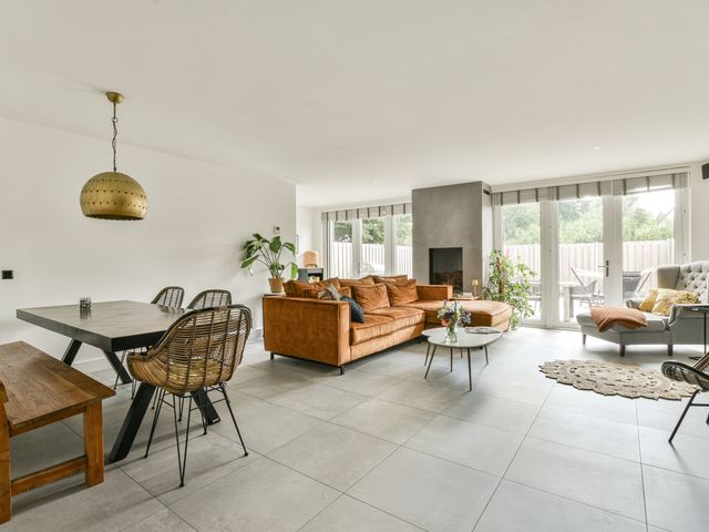 Saturnus 63, Amstelveen
