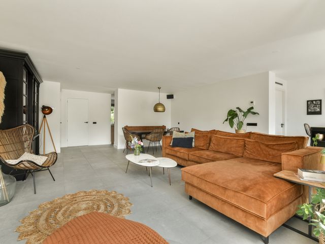 Saturnus 63, Amstelveen