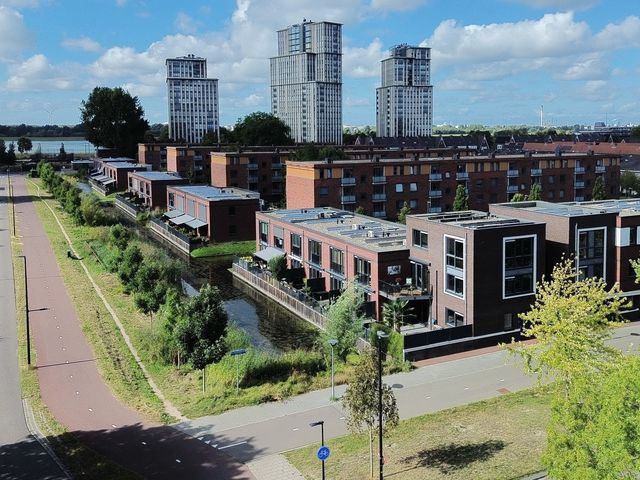 Sjaak Boezemanstraat 1, Maassluis