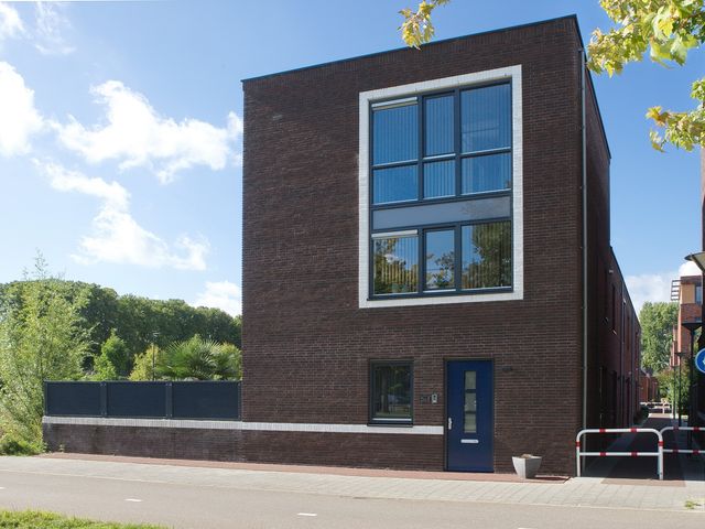 Sjaak Boezemanstraat 1, Maassluis
