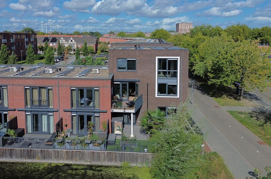Sjaak Boezemanstraat 1