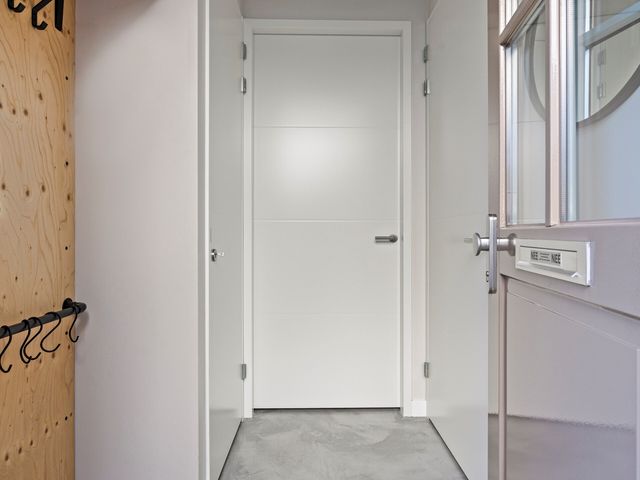 Egel 28, Veldhoven