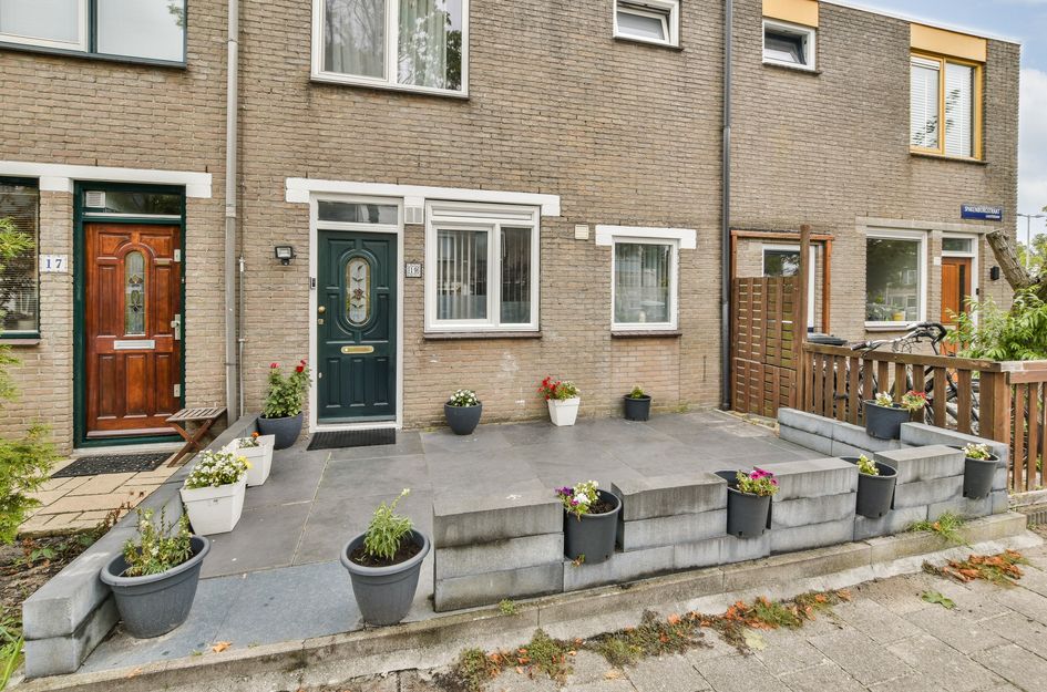 Spakenburgstraat 19