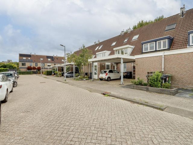 Zandbos 99, Hoofddorp