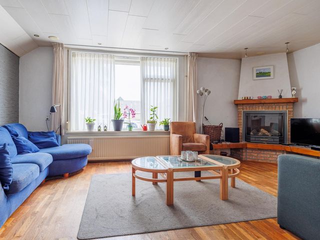 Spijkerstraat 4, Beneden-Leeuwen