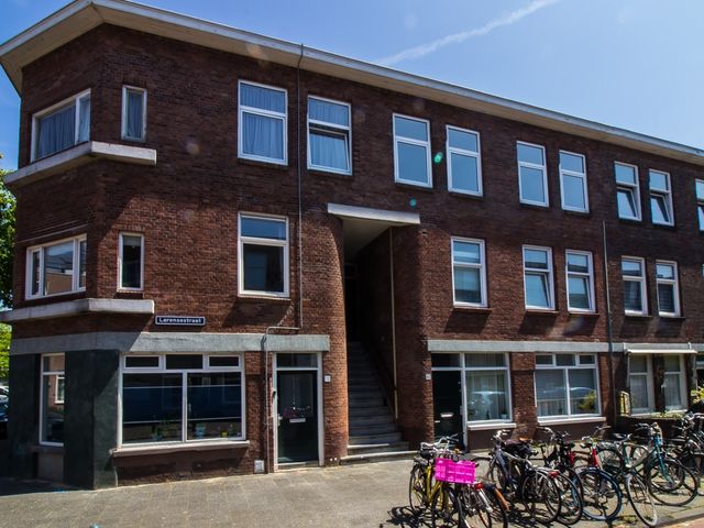 Larensestraat 78, 's-Gravenhage