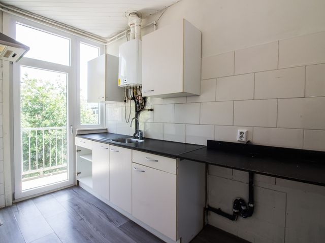 Larensestraat 78, 's-Gravenhage