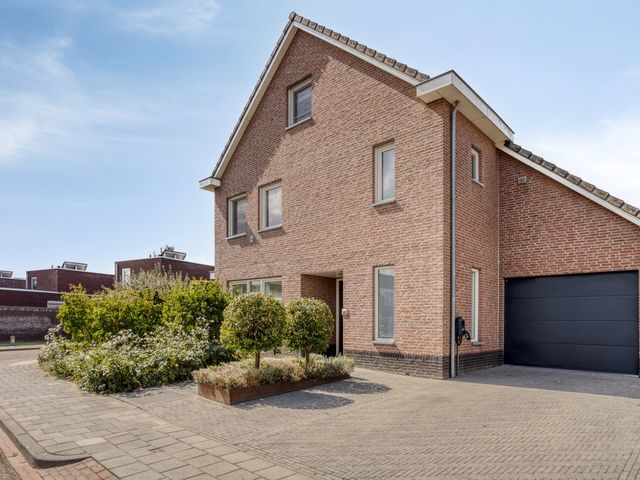 De Laathof 1, Sint Geertruid