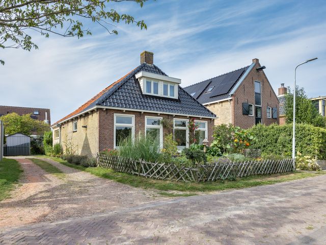 Franekerkade 17, Arum