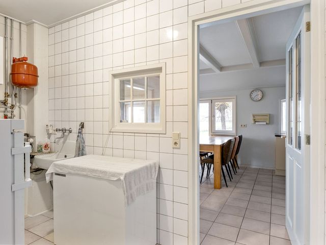 Van der Looswei 36, Blauwhuis