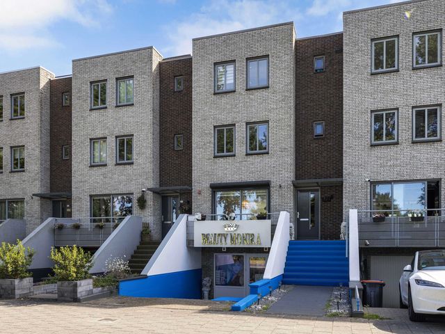 Cannenburch 128, Lelystad