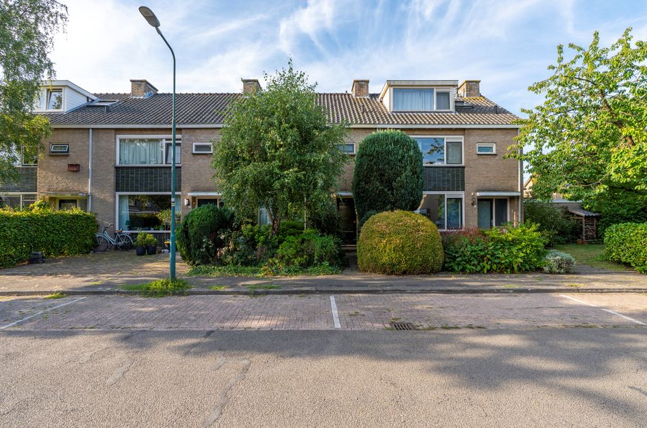 Louis Pasteurlaan 11