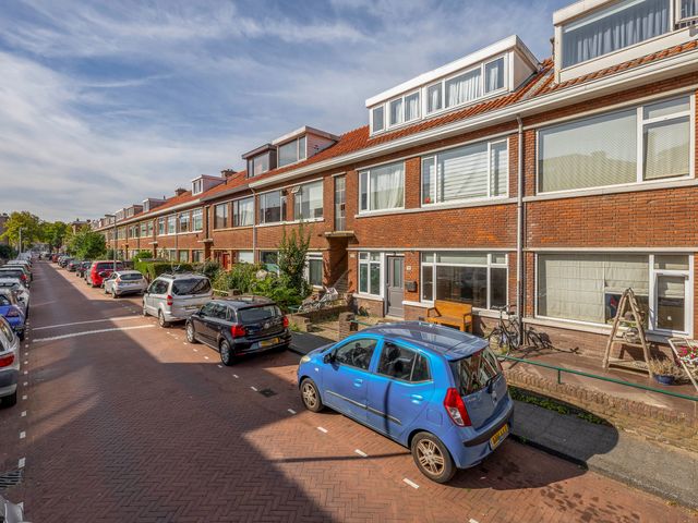Leersumstraat 31, Den Haag