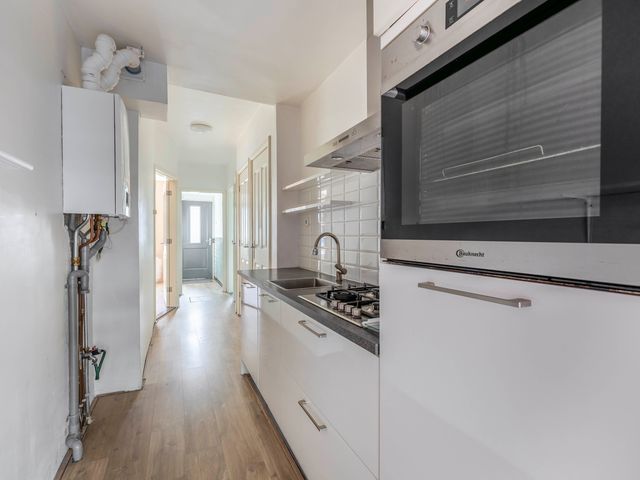 Leersumstraat 31, Den Haag
