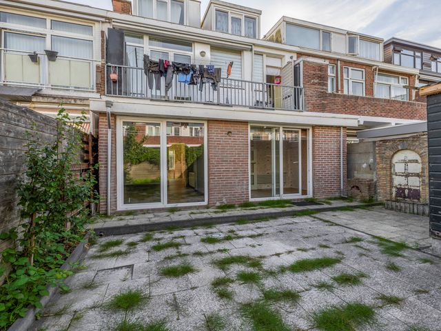 Leersumstraat 31, Den Haag