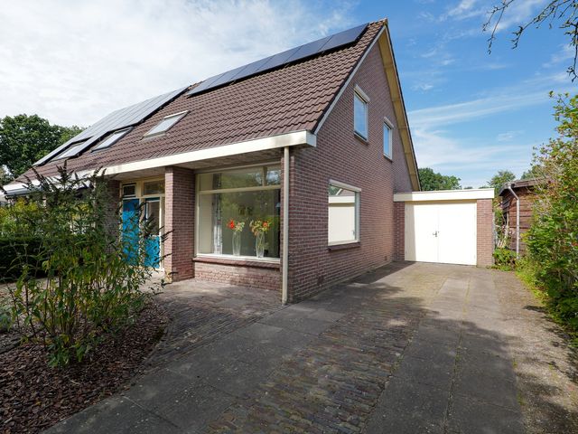 Etstoel 13, Vries