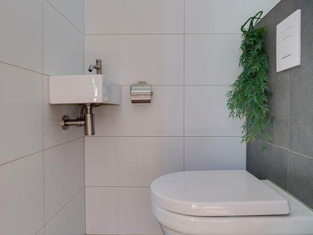 Etstoel 13, Vries