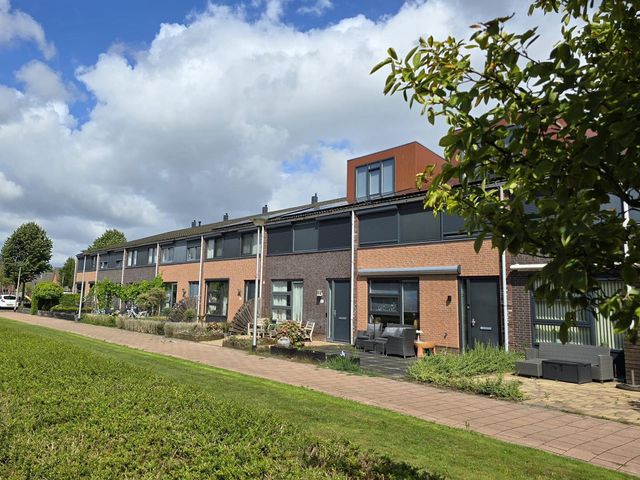 Maasdam-akker 32, Barendrecht