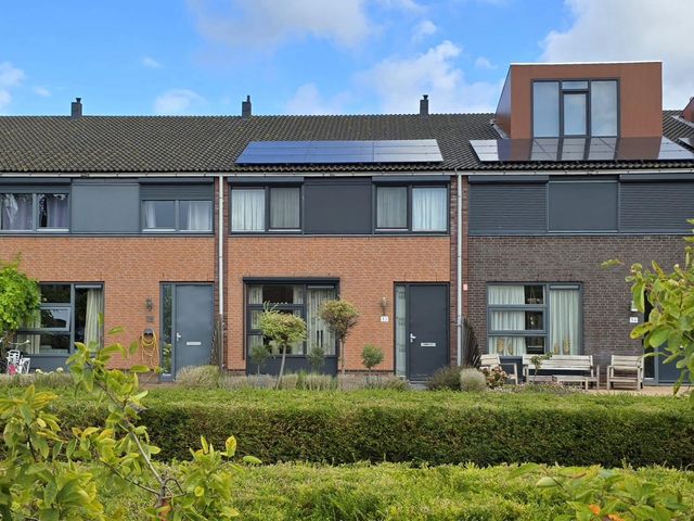 Maasdam-akker 32, Barendrecht