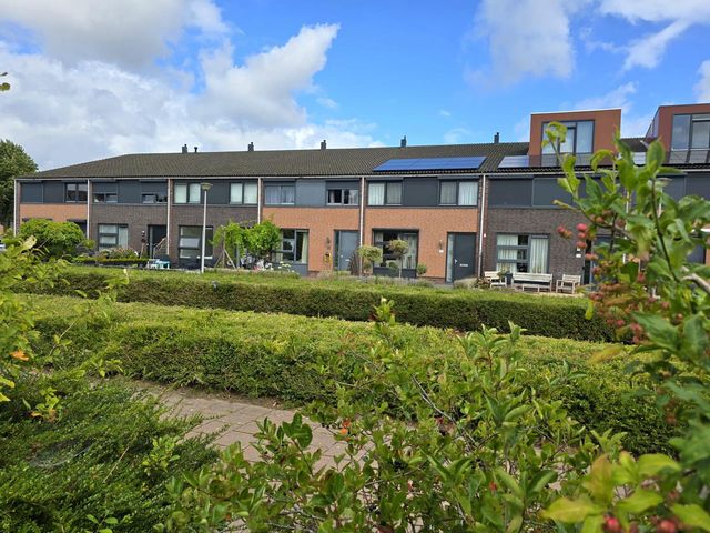 Maasdam-akker 32, Barendrecht