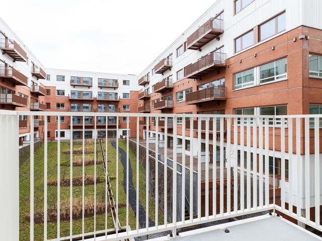 Karl Marxpad 100, Amsterdam