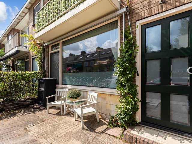 Reseda 3, Dordrecht