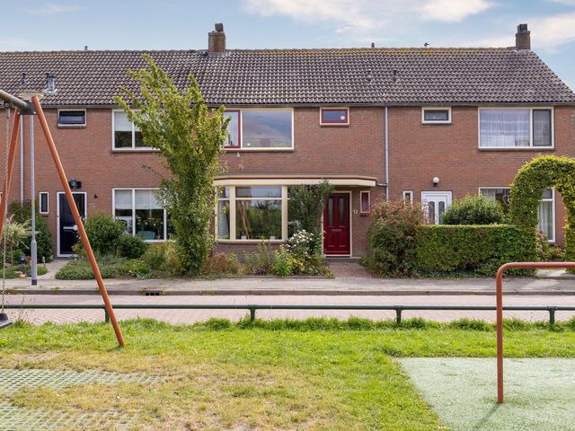 Wethouder Grootstraat 12, Venhuizen