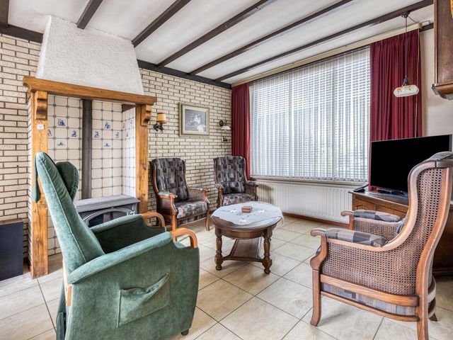 Antoniusstraat 17, Oost West En Middelbeers