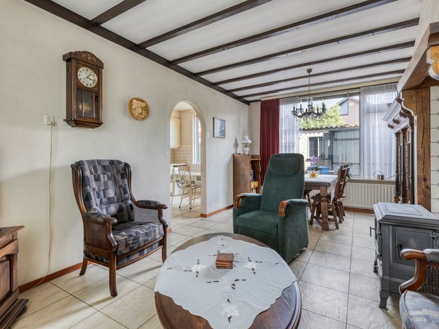 Antoniusstraat 17, Oost West En Middelbeers