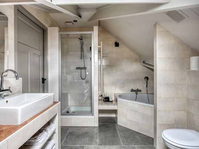 De Helling 27, Rhenen