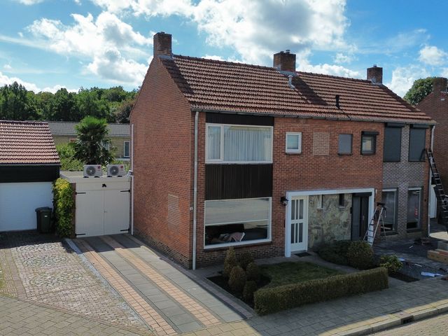 Elzasstraat 8, Axel