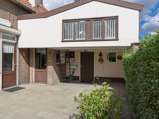 Adriaan Poirtersstraat 12, Bergen op Zoom