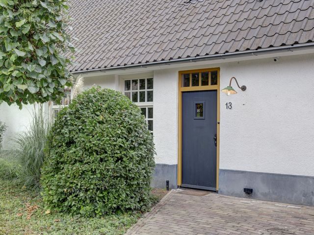 Kerkepad 13, Hapert