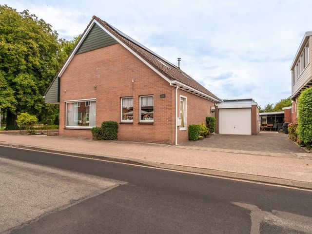 Hoofdweg 152A, Midwolda