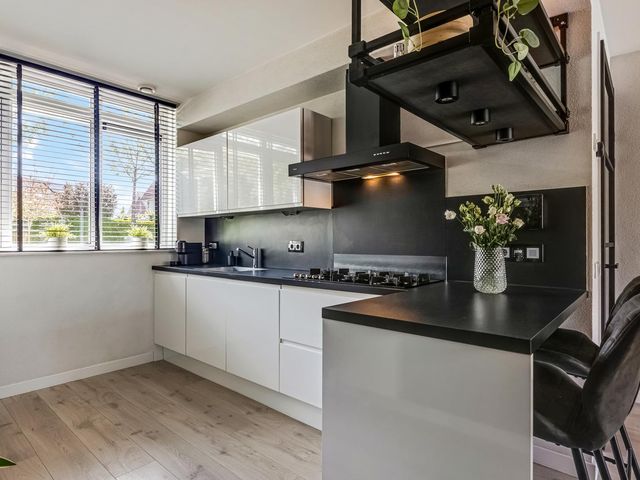 Vroege van Tol 45, Huissen