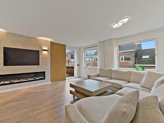 Beukelaarsstraat 95, Rotterdam