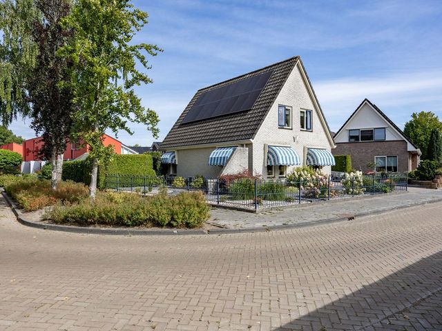 Willem Dreeslaan 52, Marum