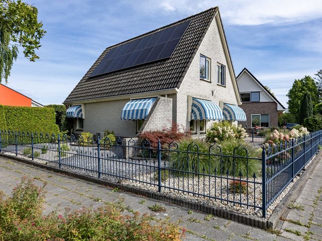 Willem Dreeslaan 52, Marum