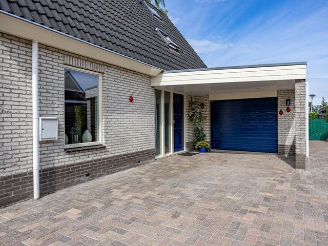 Willem Dreeslaan 52, Marum