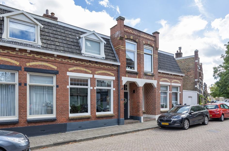 Oosterstraat 19