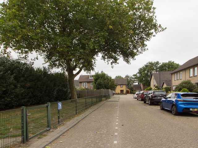 Van Raveschotstraat 12, Sprang-Capelle