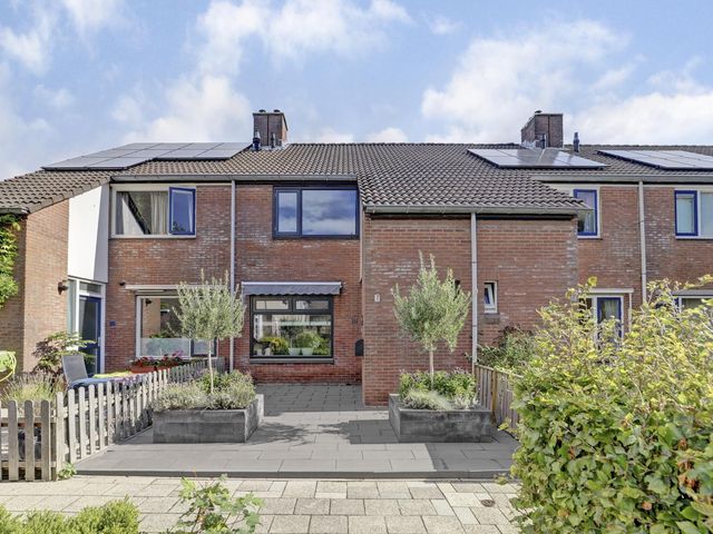 Margrietstraat 33, Oosterland